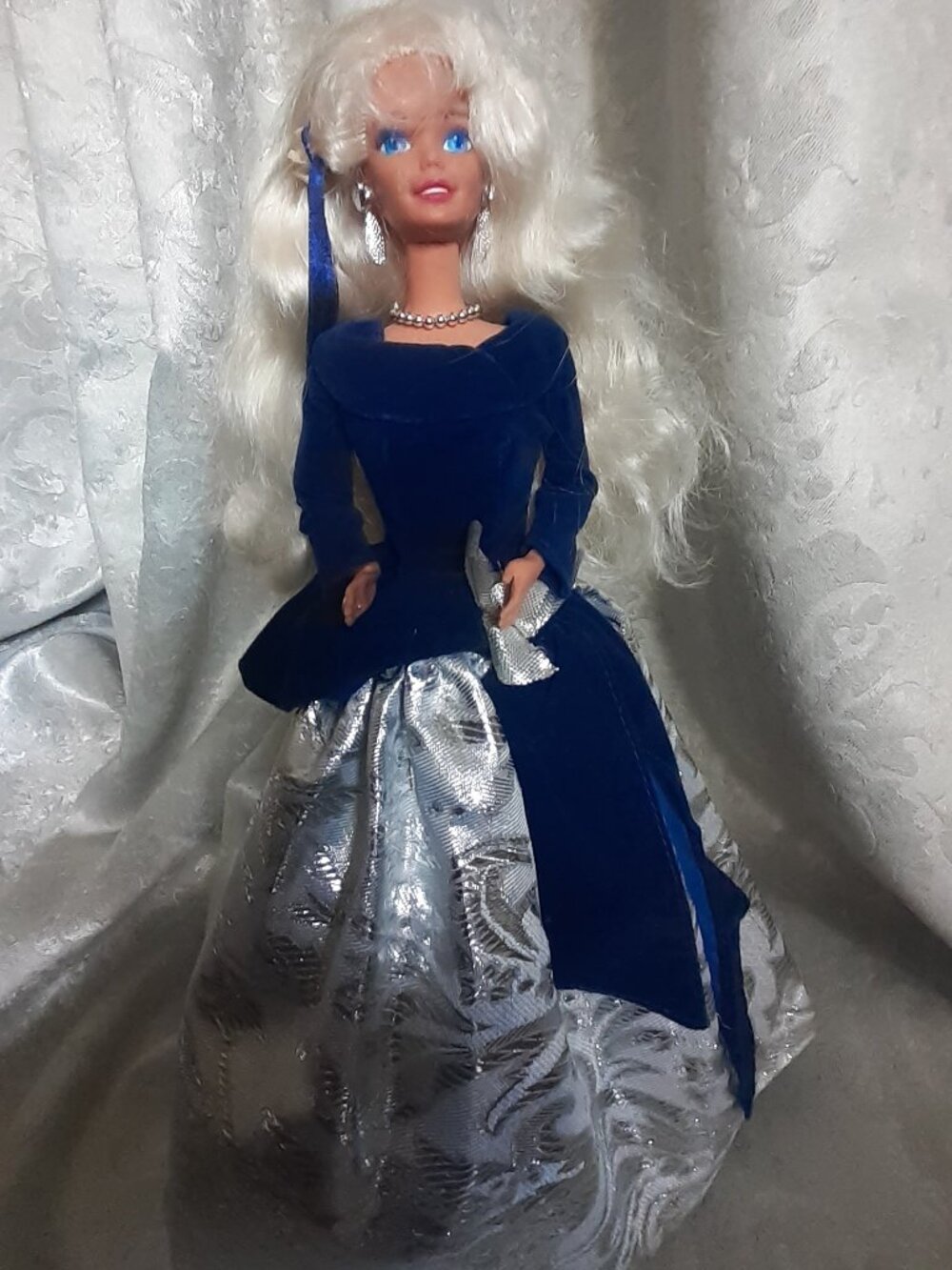 Winter velvet Barbie Doll